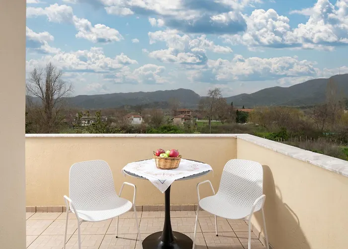 Apartment Tsitreli *