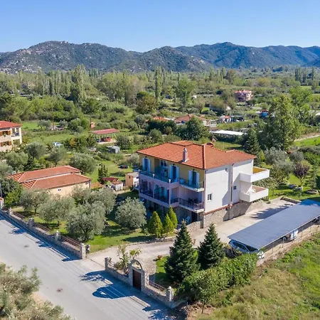 Apartment Tsitreli *